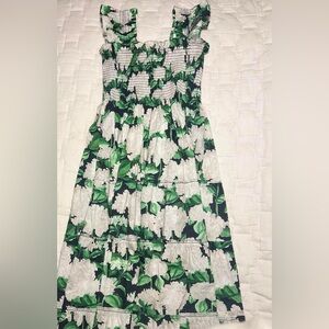 EUC HHH Ellie, midnight bloom, size S 🤍